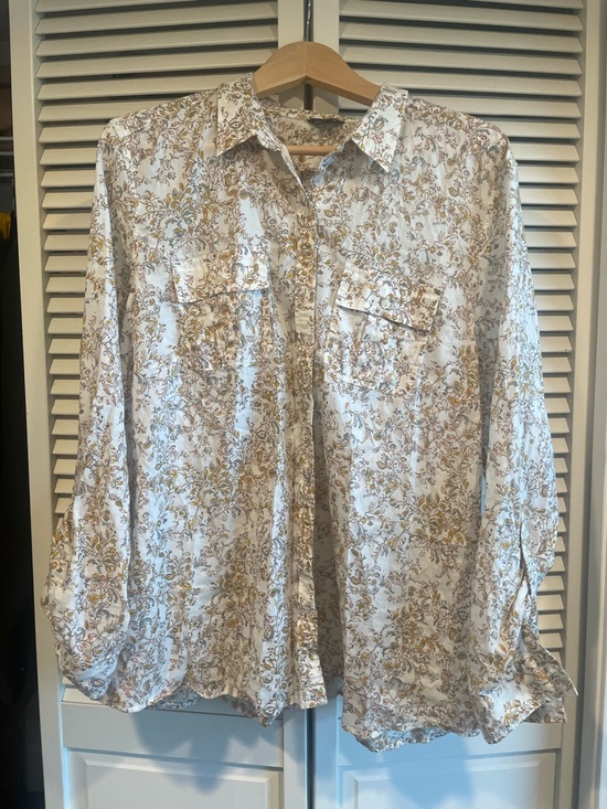 Eddie Bauer Tops - Eddie Bauer Women’s White Floral Button-Up Shirt with Tan Pattern - 2XL